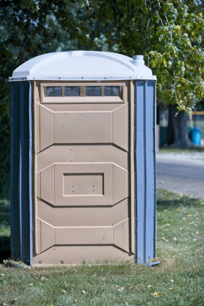 Portable Toilet Options We Offer in Northwoods, MO